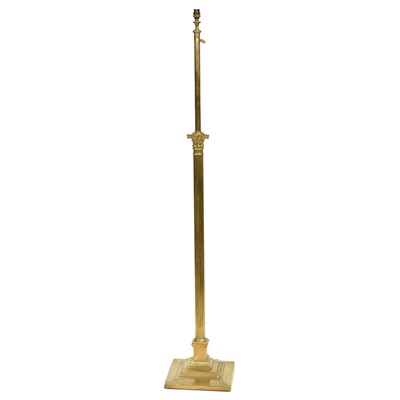 Lot 282 - Edwardian brass standard lamp