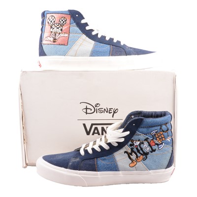 Lot 98 - Vans, Vault Mickey 90th by Taka Hayashi, UK10