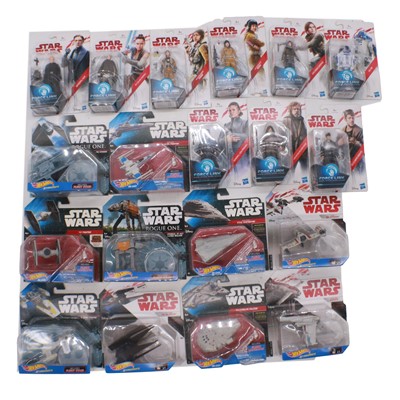 Lot 22 - A collection of nineteen Star Wars figures in blister packs.