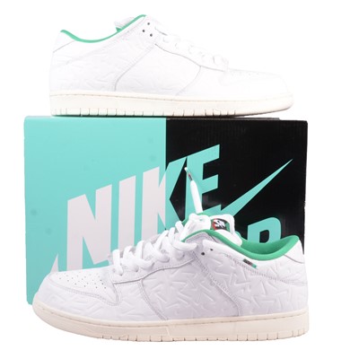 Lot 68 - Nike SB Dunk Low OG QS 2, white, lucid green, sail, UK10.5