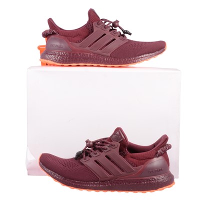 Lot 18 - Adidas IVP Ultraboost, UK11.5