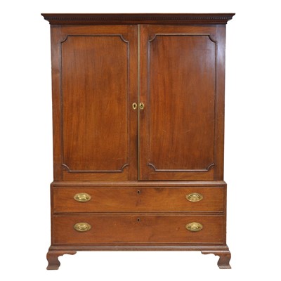 Lot 378 - Early 19th Century mahogany linen press