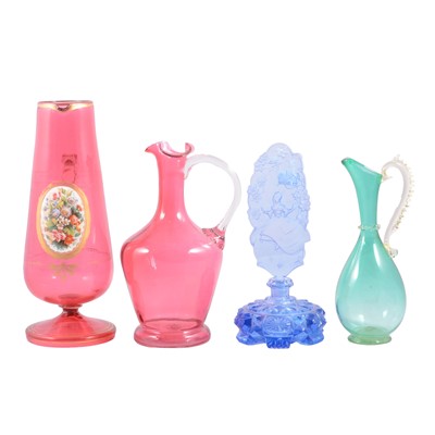 Lot 71 - Small collection of decorative glassware, including a French perfume bottle