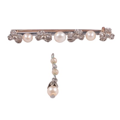 Lot 280 - A pearl and diamond necklace and similar bar brooch.