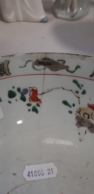 Lot 29 - Chinese famille verte vase, and a polychrome bowl