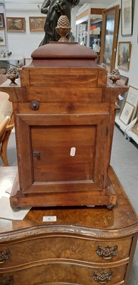 Lot 206 - Stained wood mantel clock