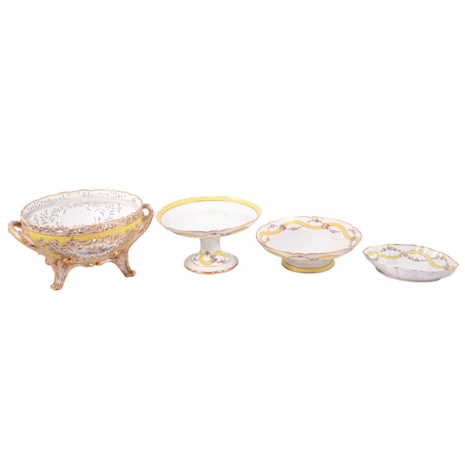 Lot 13 - French porcelain dessert service