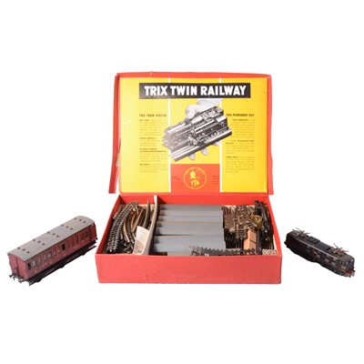 Lot 213 - Trix Twin model railways and others