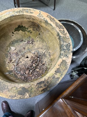 Lot 553 - Large terracotta campana urn