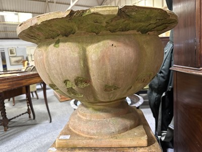 Lot 553 - Large terracotta campana urn