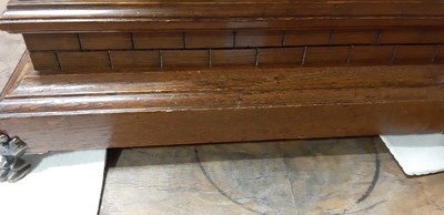 Lot 205 - Edwardian oak table clock