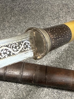 Lot 181 - Burmese Dha sword