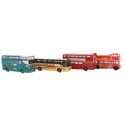 Lot 98 - Sixty-seven loose die-cast buses, including Corgi