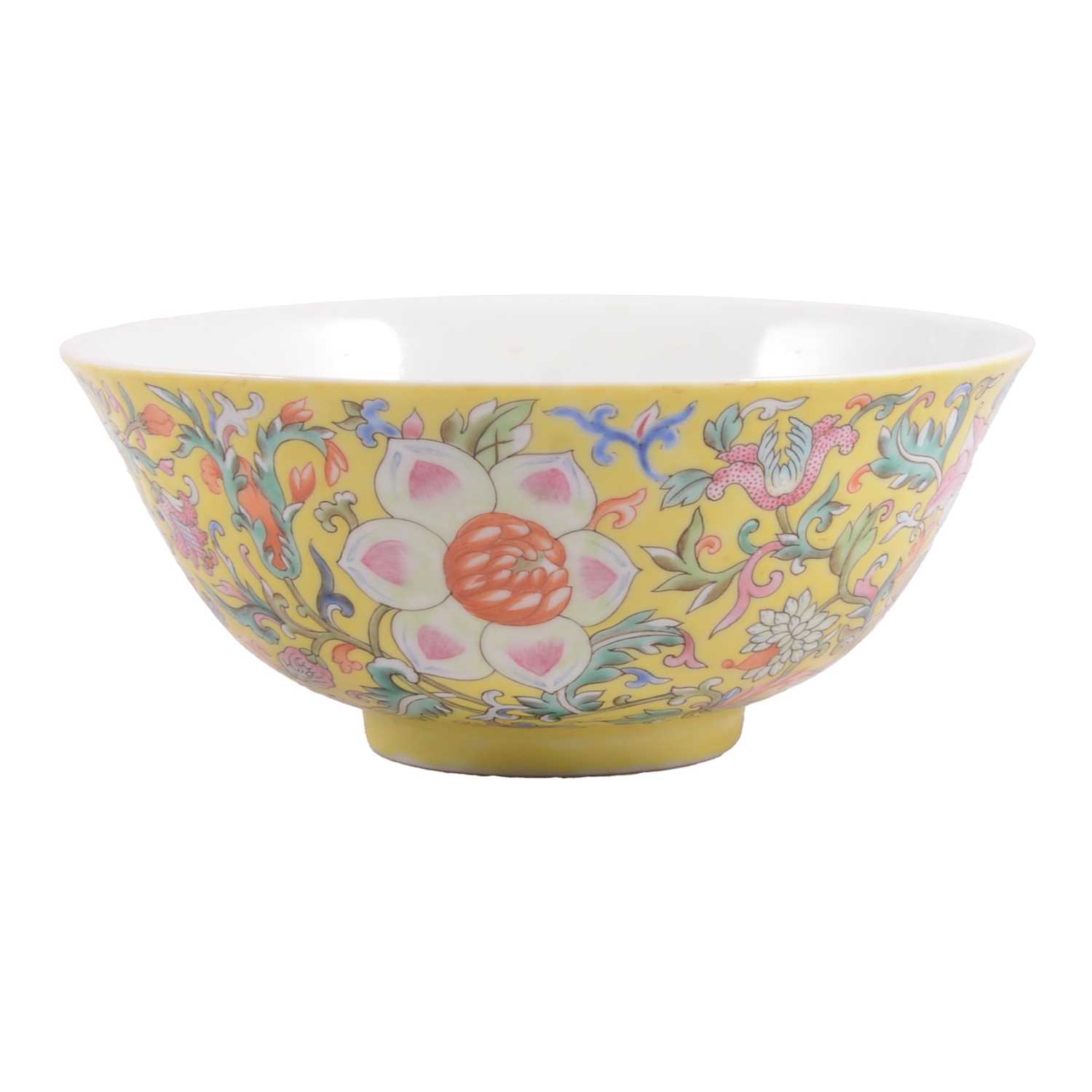 Lot 32 - Chinese porcelain yellow ground bowl