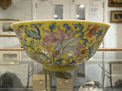 Lot 32 - Chinese porcelain yellow ground bowl