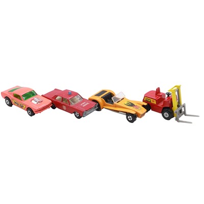 Lot 73 - A box of loose die-cast model vehicles, mostly Matchbox