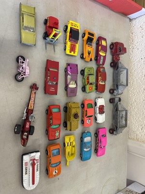 Lot 73 - A box of loose die-cast model vehicles, mostly Matchbox