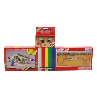 Lot 332 - Britains resin farm figures, boxed and loose