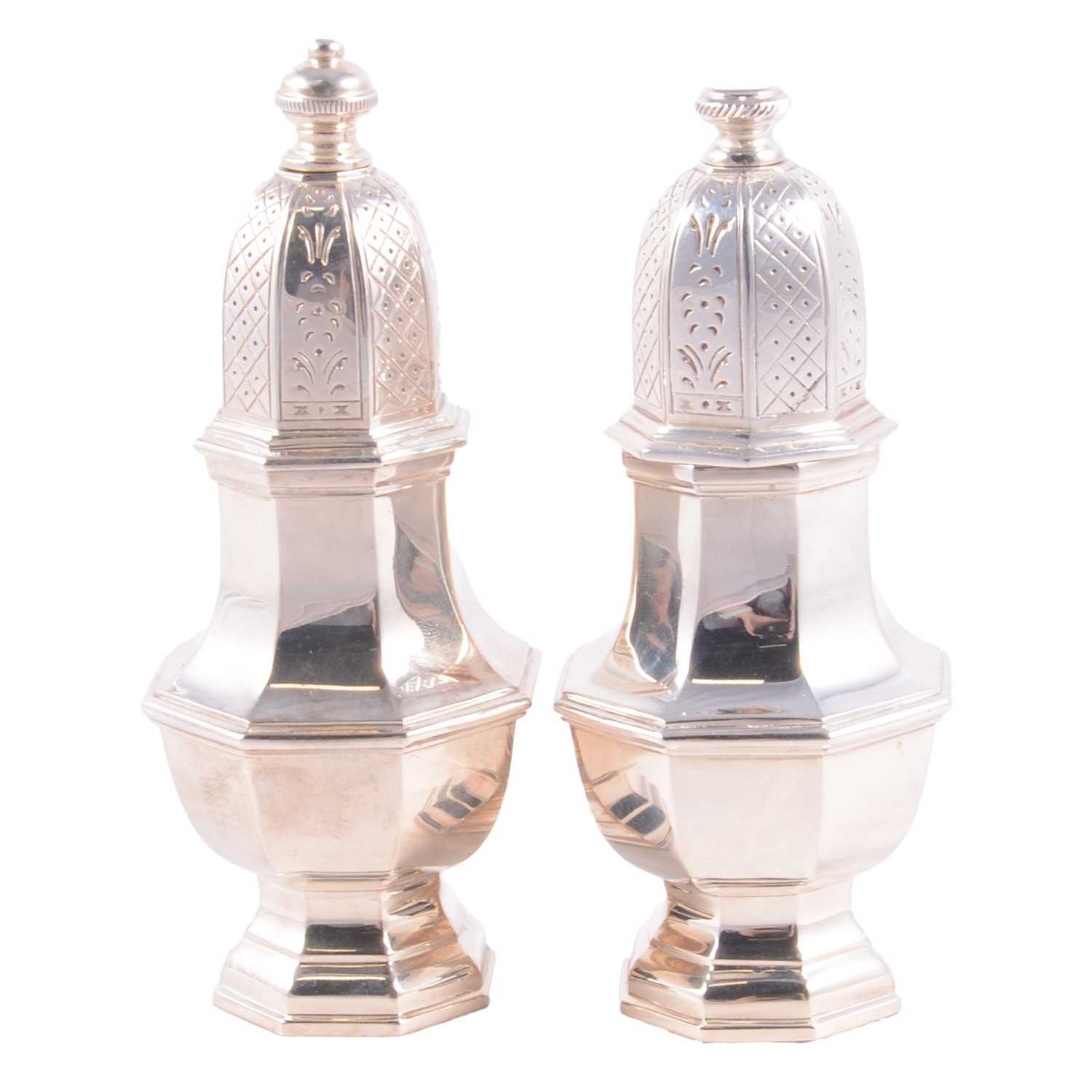 Lot 225 - A similar pair of Asprey silver pepper mills, London 1994/98