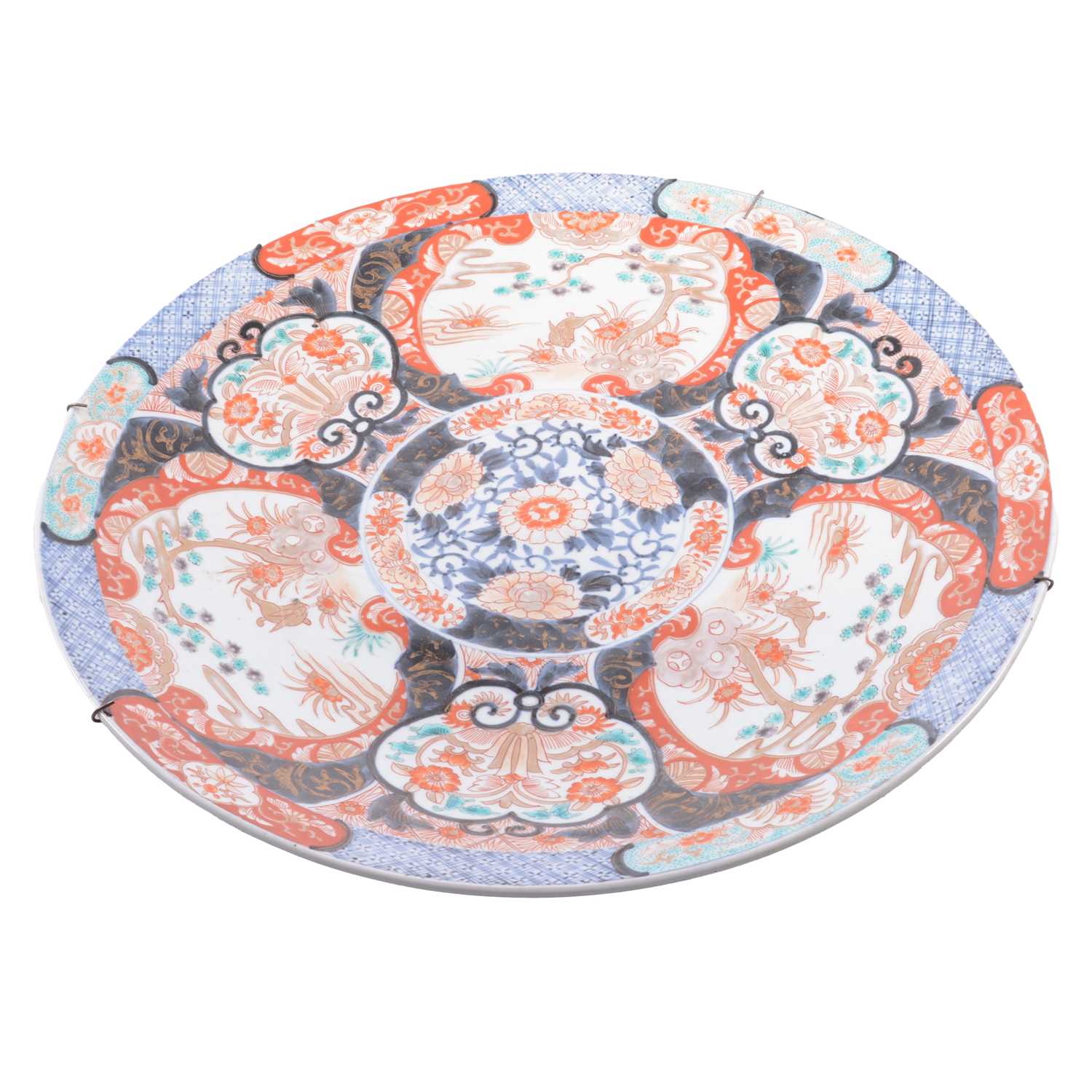Lot 17 - Large Chinese Imari charger, 19th century
