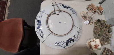 Lot 17 - Large Chinese Imari charger, 19th century