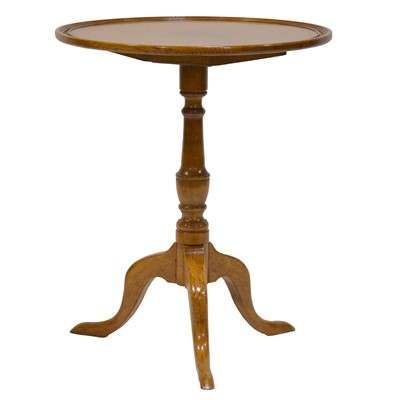 Lot 416 - Oak tripod table, craftsman made