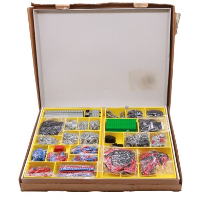 Lot 294 - Lego Technic Dacta Set 9605, in original outer branded shipping box