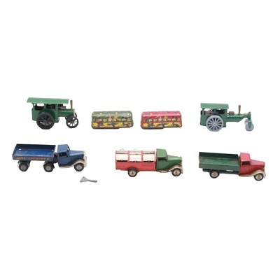 Lot 145 - Five Triang Minic clockwork vehicles, with two others
