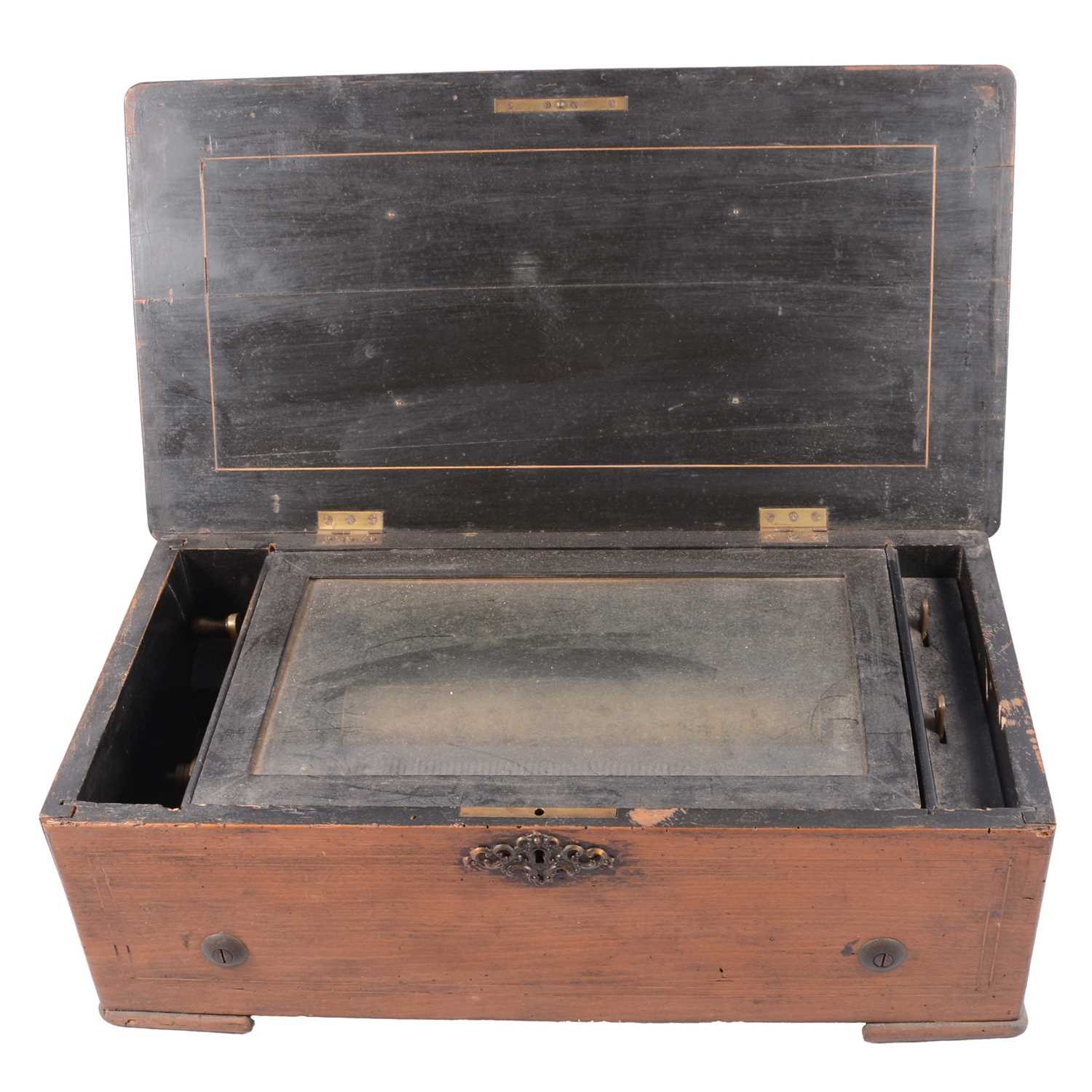 Lot 187 - Swiss musical box