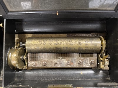 Lot 187 - Swiss musical box