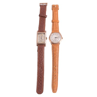Lot 1195 - Two 9ct gold cased wristwatches
