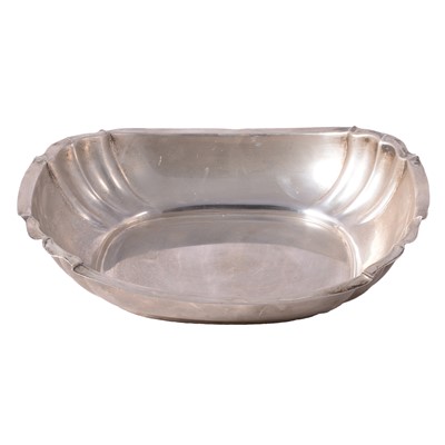 Lot 214 - Silver fruit bowl, Atkin Brothers, Sheffield 1910.