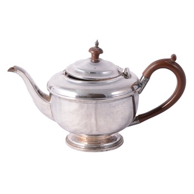 Lot 235 - Silver teapot, Adolph Scott, Birmingham 1932.