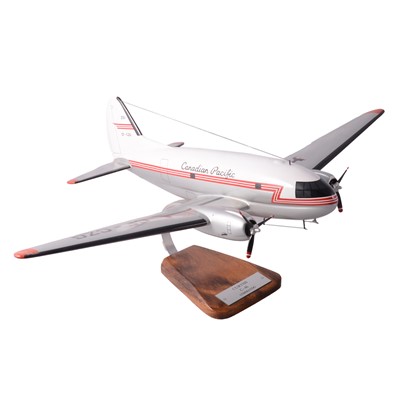 Lot 178 - Five 1:48 scale model civil aviation aircraft