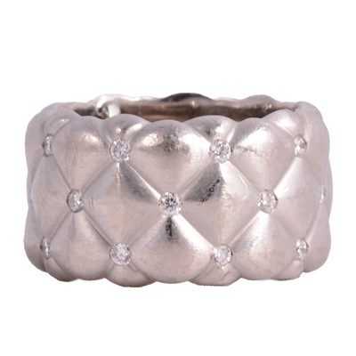 Lot 84 - Fabergé - an 18 carat white gold and diamond Treillage design ring.
