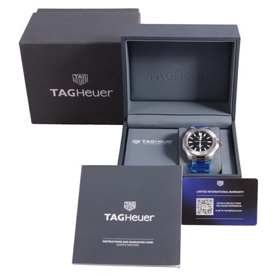 Lot 1001 - TAG Heuer - a gentleman's Aquaracer 200 stainless steel wristwatch.
