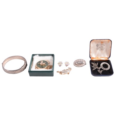 Lot 468 - Silver, white metal and costume jewellery, and other collectables.