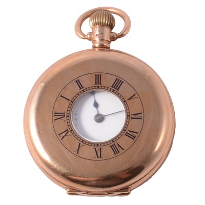 Lot 1099 - Waltham USA - a 9 carat yellow gold demi-hunter pocket watch.