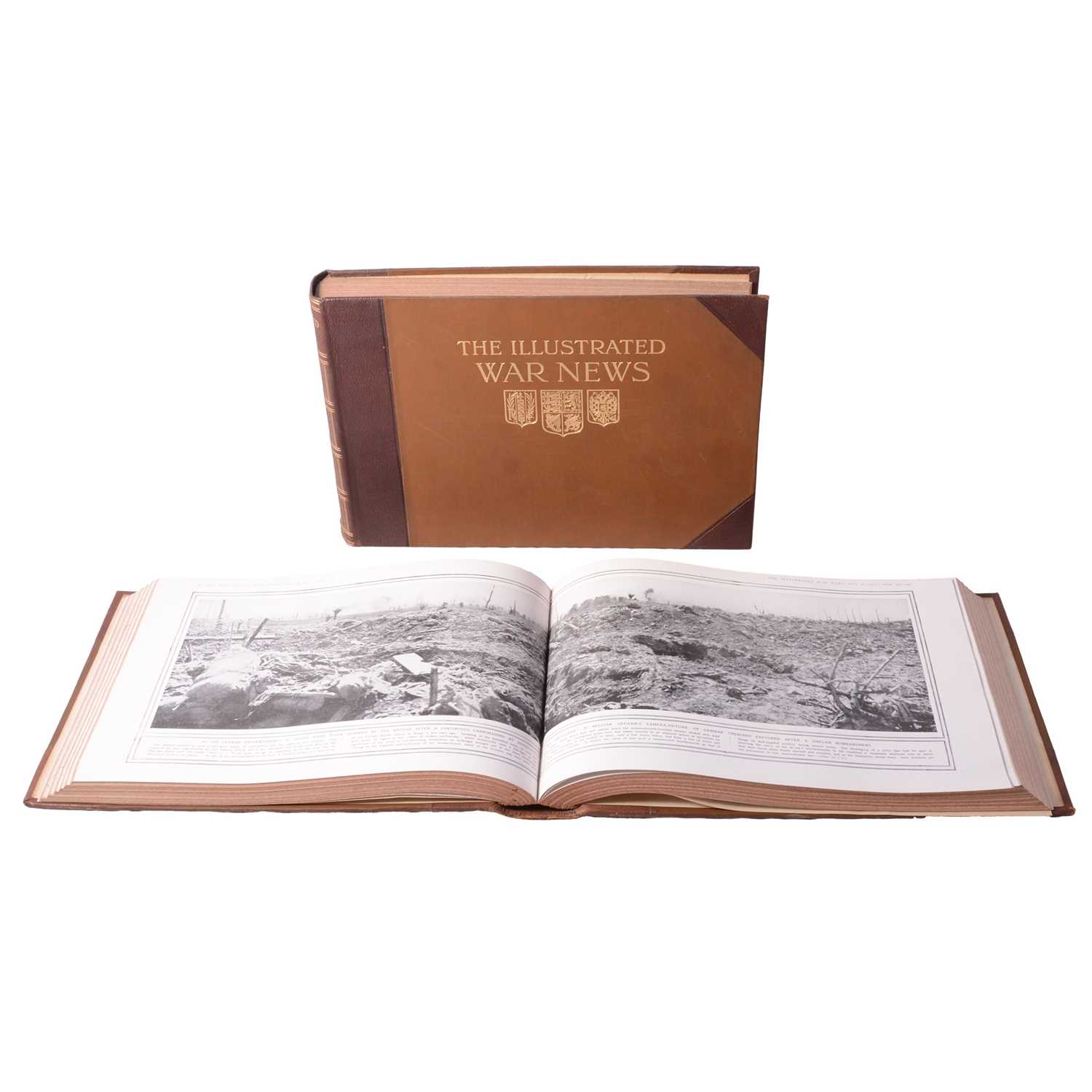 Lot 187 - The Illustrated War News, eight bound volumes