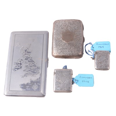 Lot 229 - Silver cigarette cae, two vestas, and a plated cigarette case.