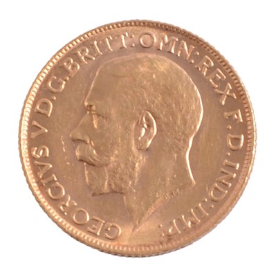 Lot 280 - George V gold Sovereign coin