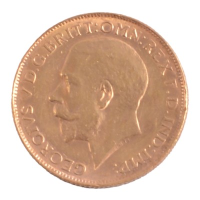 Lot 283 - George V gold Sovereign coin