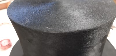 Lot 99 - Silk top hat, by Cuthbertson, London