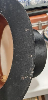 Lot 99 - Silk top hat, by Cuthbertson, London