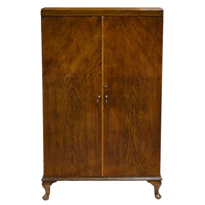 Lot 417 - 1930s oak tallboy