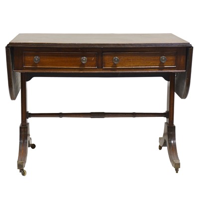 Lot 401 - Georgian style sofa table (serving as a dressing table, a toilet mirror and a stool