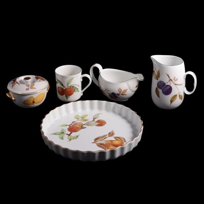 Lot 73 - Quantity of Royal Worcester Evesham oven and table ware.