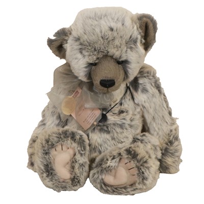 Lot 132 - Charlie Bears - 'William II' limited edition teddy bear, numbered 641/1200, CB094040