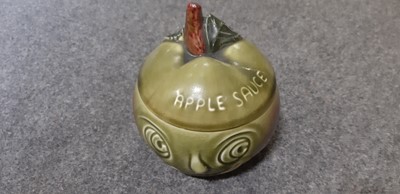 Lot 46 - Collection of Sylvac pottery