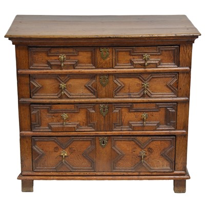 Lot 339 - Late 17th century oak chest of drawers